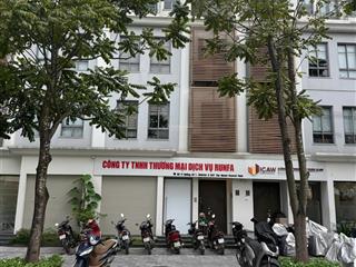 Bán căn góc mặt đường phố đi bộ 99m2 tại the manor