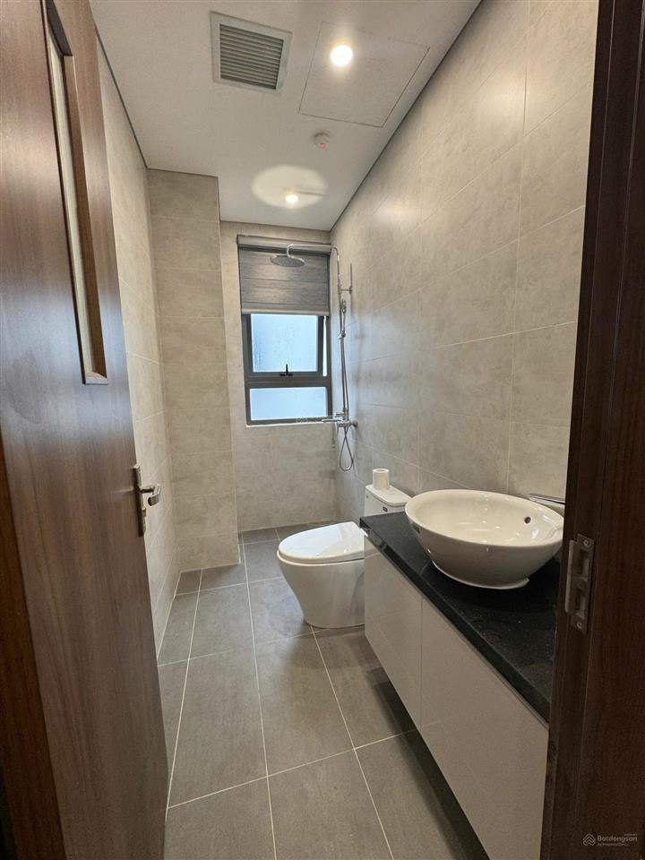 Gia đình cần tiền bán gấp biệt thự 160m2 tại khu đô thị the manor đường nguyễn xiển