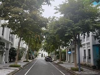 Gia đình cần tiền bán gấp biệt thự 160m2 tại khu đô thị the manor đường nguyễn xiển