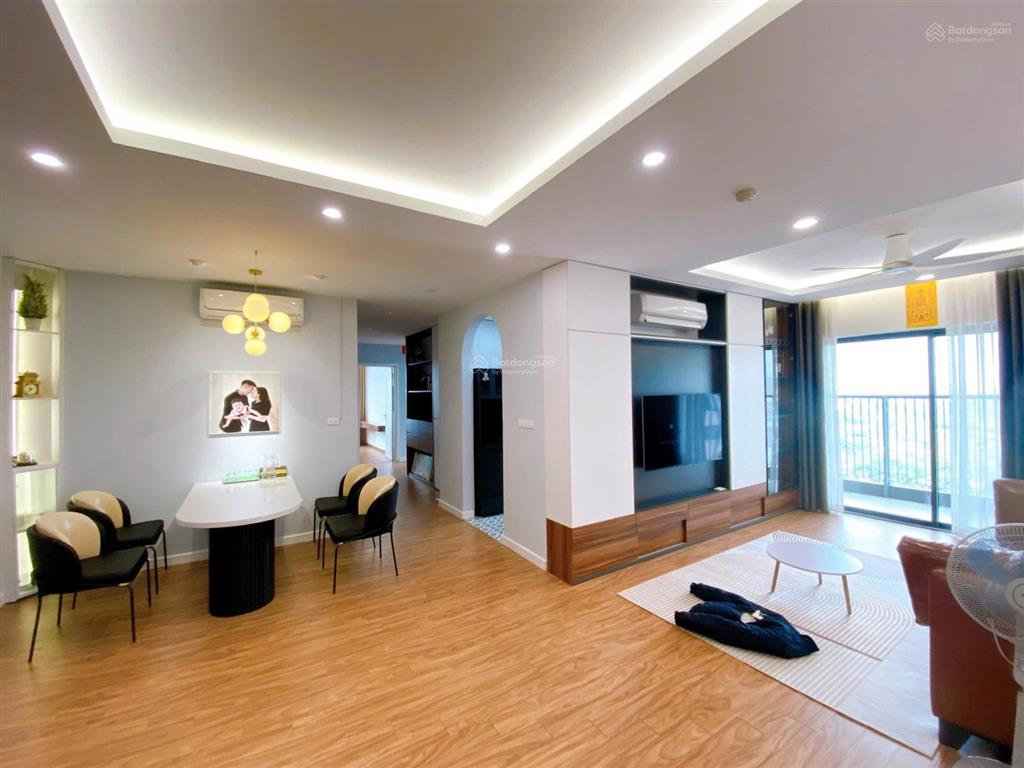 Cần bán căn (hoa hậu 3pn) chung cư oct5a resco cổ nhuế dt 93m2, 3pn full nội thất, giá 5,080 tỷ