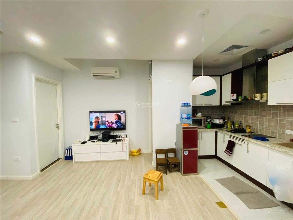 Cần bán 3 căn hộ chung cư ct2 kđt nghĩa đô, dt 46m2 70m2, 2pn full nội thất đẹp, bc nam, 6,16 tỷ