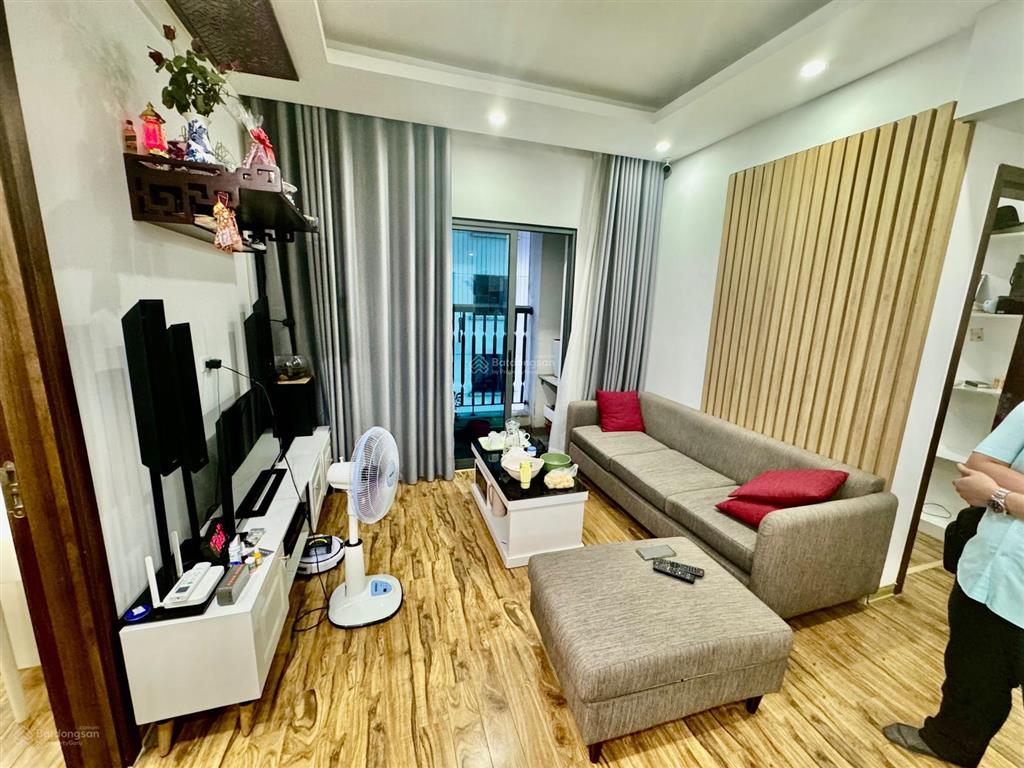 Chính chủ cần bán căn hộ chung cư c1 c2 xuân đỉnh  dt 60,5m2  2pn full nội thất, giá 5,5 tỷ