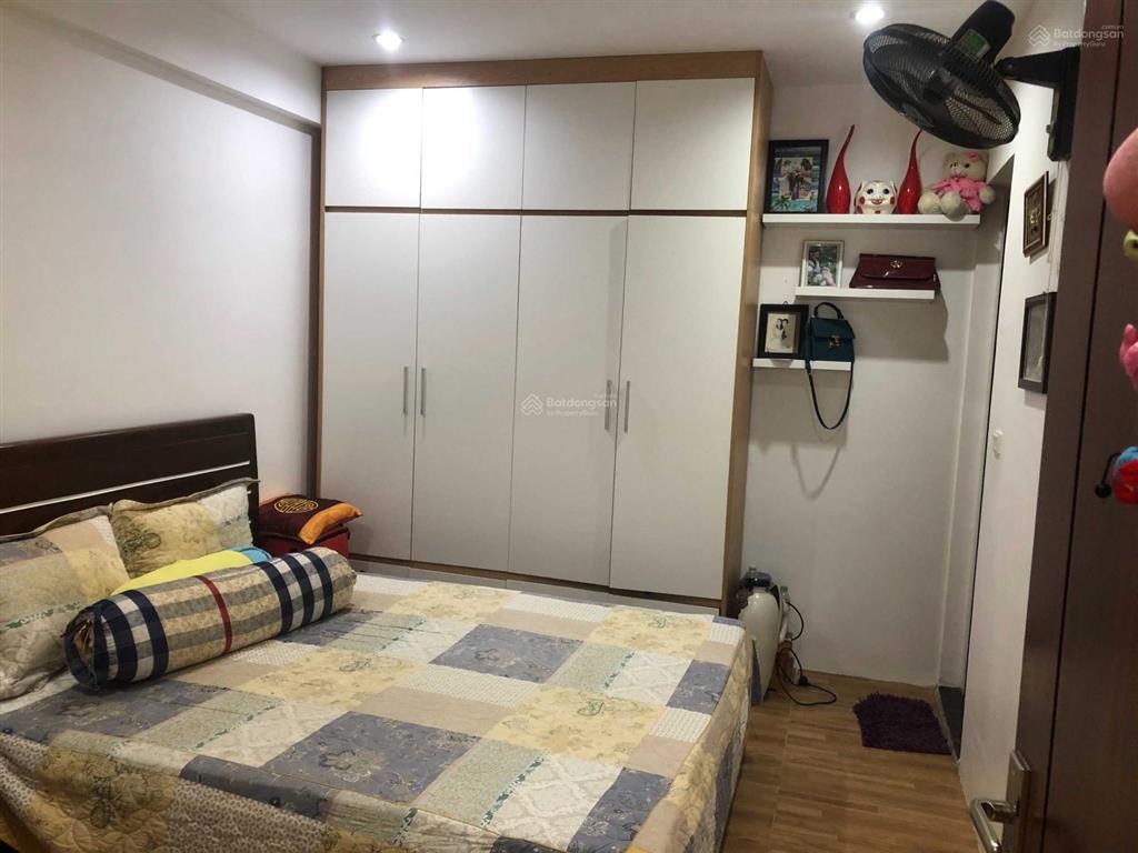 Cần bán căn hộ 2pn chung cư green stars dt 66,8m2 full nội thất đẹp, tầng trung đẹp, giá 6,2 tỷ
