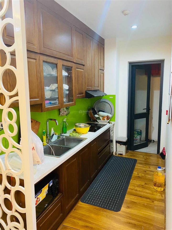 Cần bán căn hộ 2pn chung cư green stars dt 66,8m2 full nội thất đẹp, tầng trung đẹp, giá 6,2 tỷ