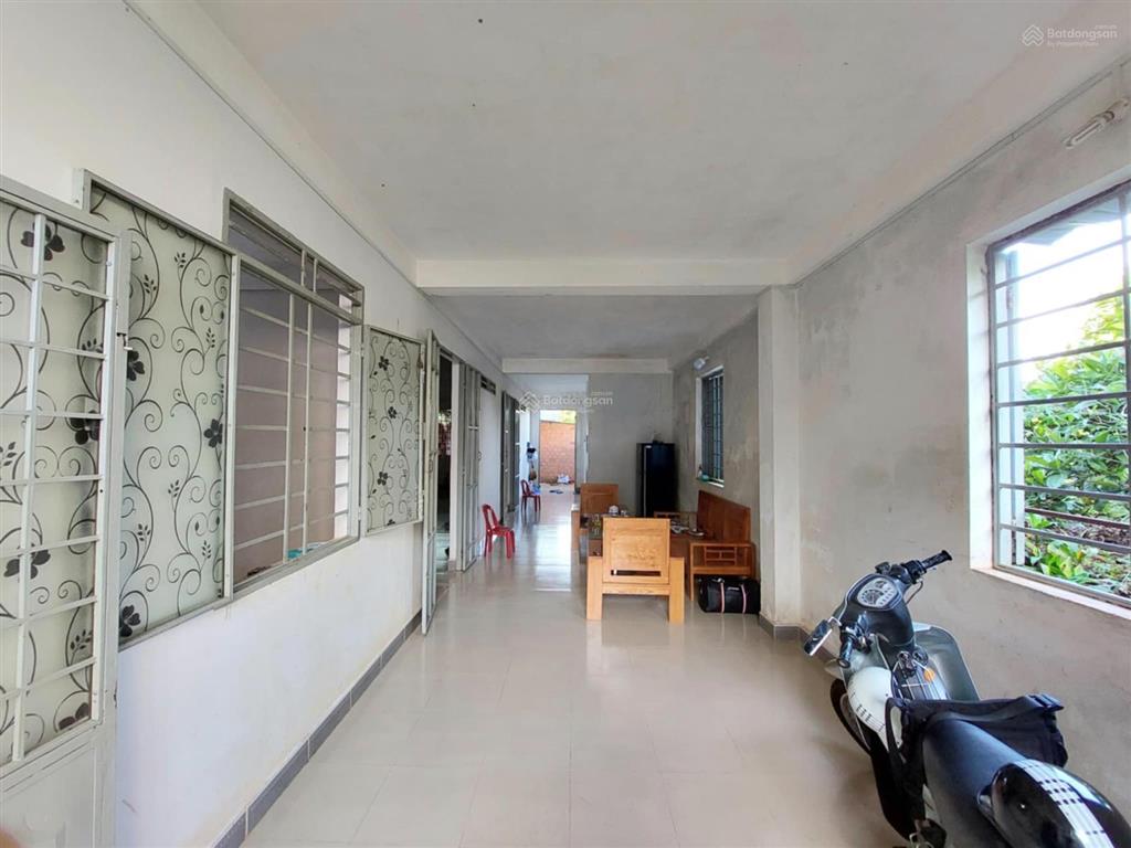 Bán đất kèm nhà mặt đường hoàng sa, ia kring, pleiku, 422m2, đường nhựa 10m, 3 tỷ