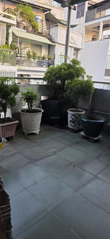 Nhà hxh 6m 4 tầng vuông vức (4,3x17) lý thường kiệt p8 tân bình