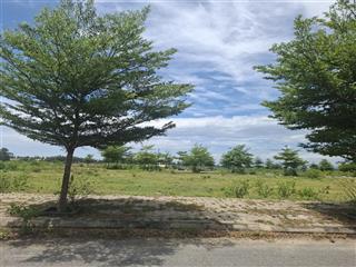 Sụp hầm!!kđt green city.cạnh sông cổ cò.sát sân gonlf.diện tích 110m2.giá chỉ 2.350 ty