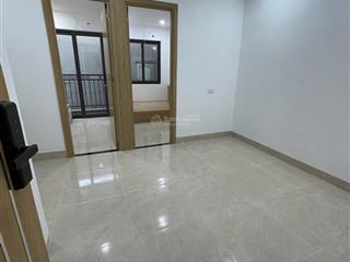 Cho thuê căn 2 ngủ 1 khách ở đặng tiến đông,đống đa. có ban công