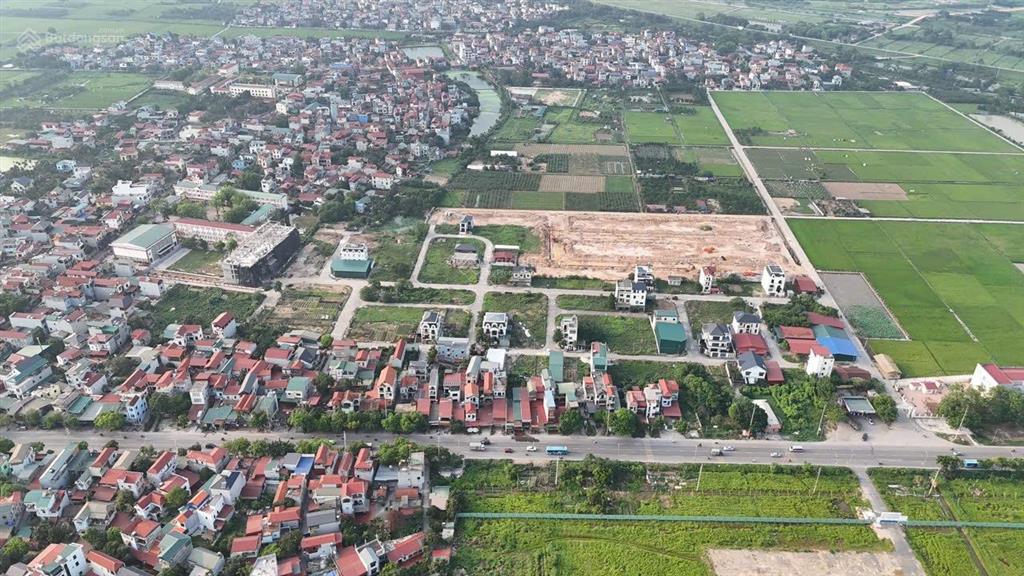 Em chuyên đất đấu giá khu cầu lọc xã ngọc tảo, phúc thọ, hà nội. giá đầu tư ạ. đt 0976 613 ***