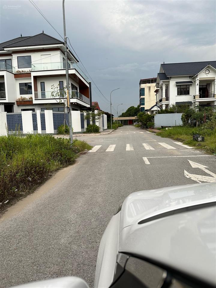 Em có mấy mảnh đất đấu giá khu cầu lọc xã ngọc tảo, phúc thọ, hà nội. giá đầu tư ạ. đt 0976 613 ***