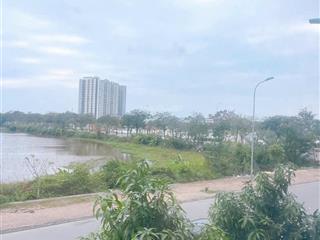 Cần bán liền kề 4 tầng x 80 m2 view hồ điều hòa 9,2 ha công viên gia lâmtrâu quỳ gia lâm hà nội