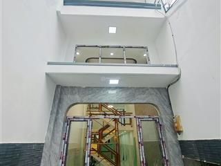 Siêu phẩm ngay vòng xoay cây gõcách 1 căn ra mặt tiền  61m2, 3 tầng đúc đẹp ở ngay  chỉ 4,78 tỷ