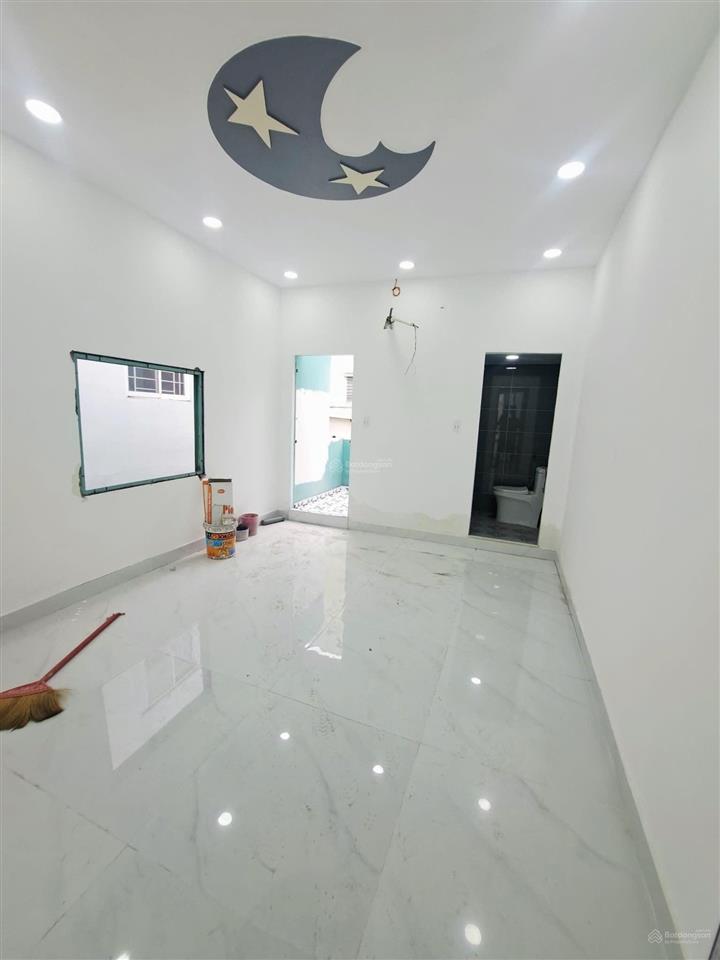 Siêu phẩm ngay vòng xoay cây gõcách 1 căn ra mặt tiền  61m2, 3 tầng đúc đẹp ở ngay  chỉ 4,78 tỷ