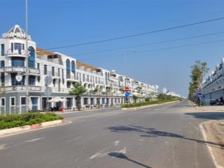 Bán 163m2 thổ (4x40m) mặt tiền ngay đường 3/2, khu đô thị vinhomes, hậu nghĩa, đức hòa