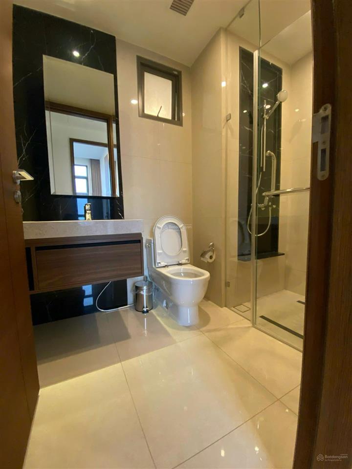 Bán căn 2pn duy nhất tại the nassim thảo điền, tầng cao, view sông, có sẵn 1 ô đậu xe định danh
