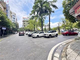 Chính chủ gửi bán nhà 4 tầng lô góc mặt phố kinh doanh ngày đêm 40m² ở trung tâm huyện đông anh.