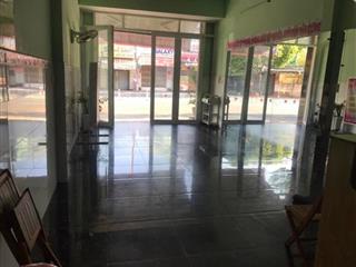 Bán nhà mặt tiền Quận Tân Phú chính chủ.