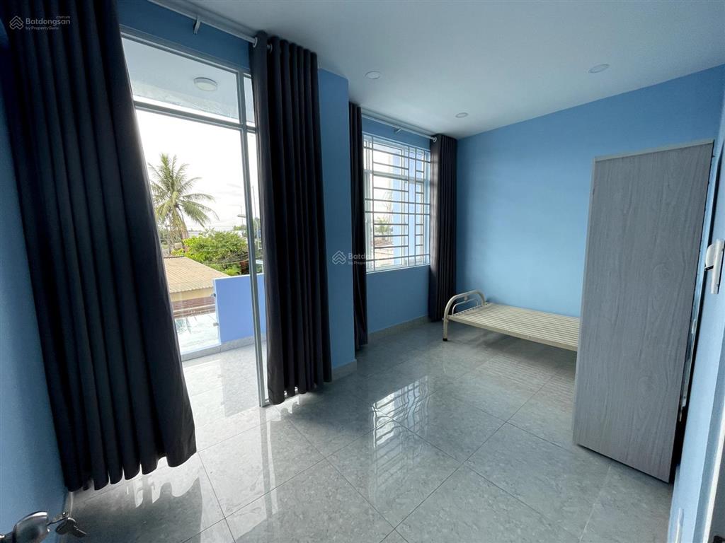 Bán gấp nhà giáp 2 mặt tiền ngay vòng xoay mỹ thủy