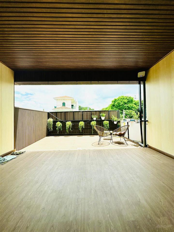 Cần bán nhà mặt tiền đường liên phường ( đường cây me ) gần vòng xoay ht3