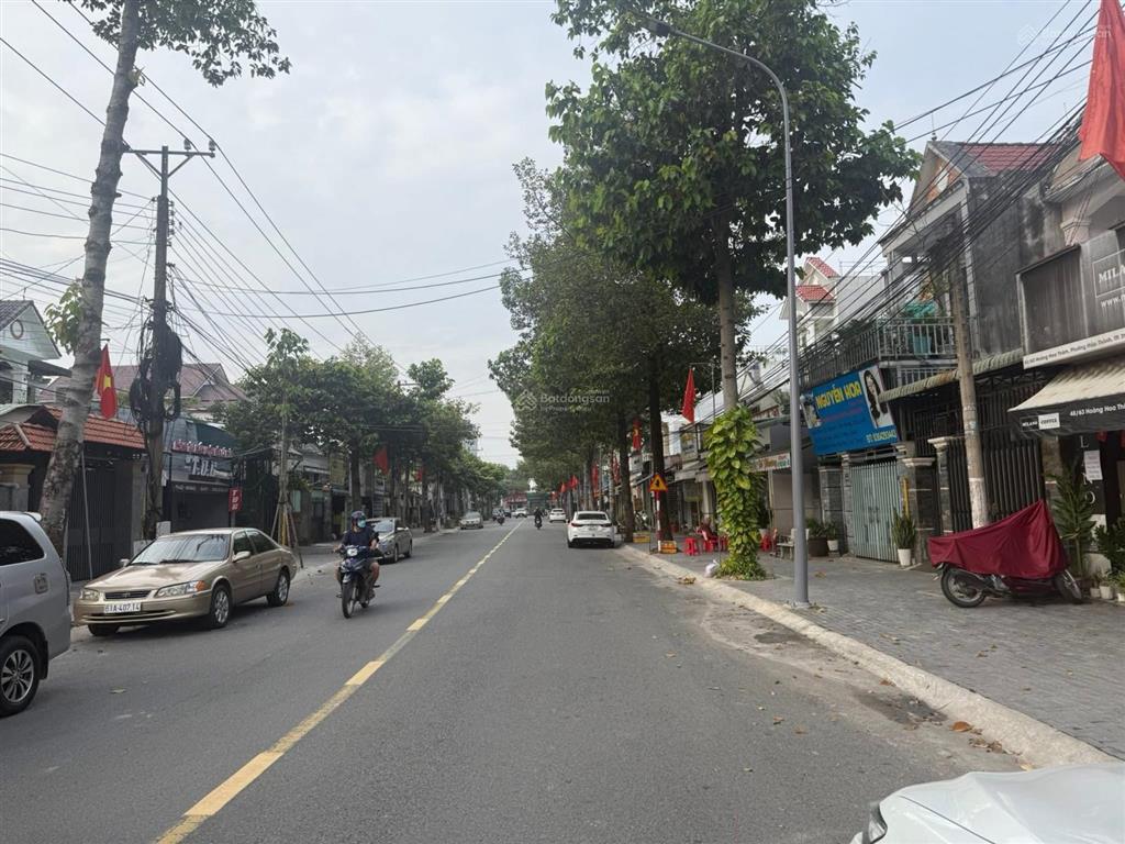 Cần bán lô đất mặt tiền đường nguyễn bình phường phú lợi