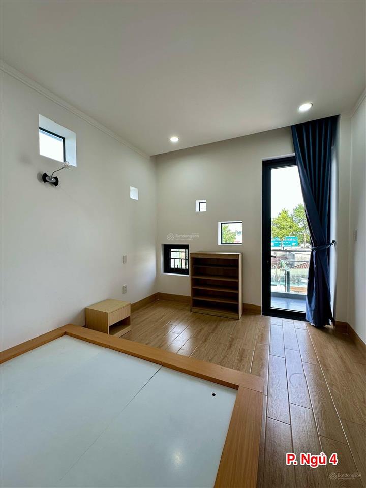Cần bán nhà 1 trệt 2 lầu hẻm 278 lê hồng phong phú hoà