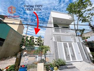 Đường 10 mét, to chà bá  đất 75 m2, ngang 5m, sau lưng trường trấn biên, 2 sẹc đồng khởi, bình đa