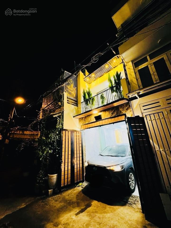 //hxt nơ trang long bt 2 mặt hẻm 42,5m kgh 3pn 2vs 2 balcony trước sau full nt pn đều có cửa sổ