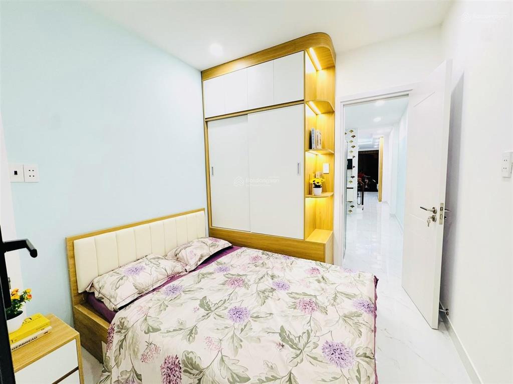 //hxt nơ trang long bt 2 mặt hẻm 42,5m kgh 3pn 2vs 2 balcony trước sau full nt pn đều có cửa sổ