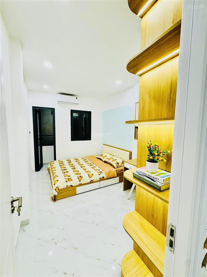 //hxt nơ trang long bt 2 mặt hẻm 42,5m kgh 3pn 2vs 2 balcony trước sau full nt pn đều có cửa sổ