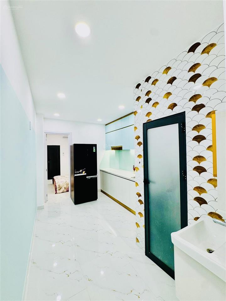 //hxt nơ trang long bt 2 mặt hẻm 42,5m kgh 3pn 2vs 2 balcony trước sau full nt pn đều có cửa sổ