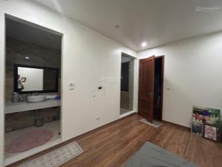 Bán đất mặt phố trần thái tông, cầu giấy, 76m2, mặt tiền 6m, vỉa hè, kinh doanh đỉnh, 40 tỷ