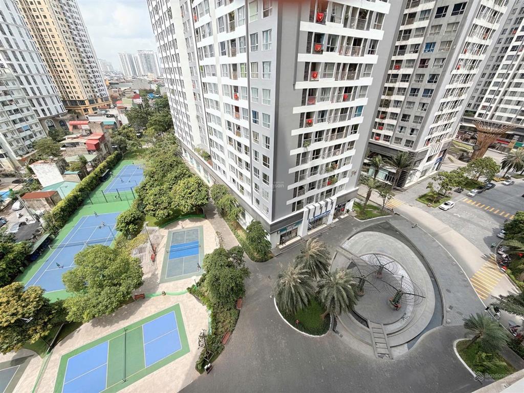 Bán gấp căn 2 ngủ 2 vệ sinh cam kết có slot ô tô cố định như ảnh ở times city.  0943 358 ***