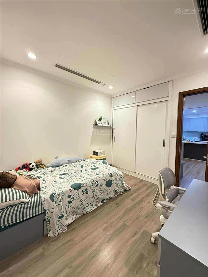 Bán cc 3pn, 2wc tại vinhomes times city  park hill, 12,5 tỷ, 106m2, hoàng mai,  0943 358 ***