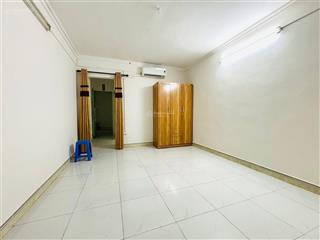 Giá rẻ! 4,05 tỷ tập thể vạn bảo, ba đình, tầng 2, sổ to, 2 thoáng 80m2 2pn ở ngay
