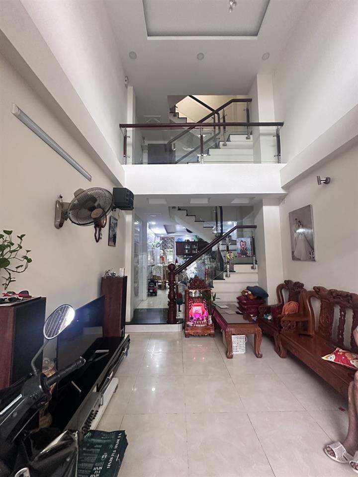 TIỀM NĂNG, Nhà HXH Quang Trung, 56m2 4 tầng 4PN, 7 tỷ TL 0964364745