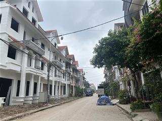 Chính chủ bán liền kề cạnh lideco đan phượng 75m2 giá 10,7 tỷ đường 13,5m