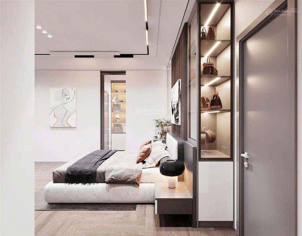 Chính chủ bán ch 3pn 2wc, dt 131m2, căn góc, view bể bơi, giá 9 tỷ, the light tố hữu,  0523 681 ***