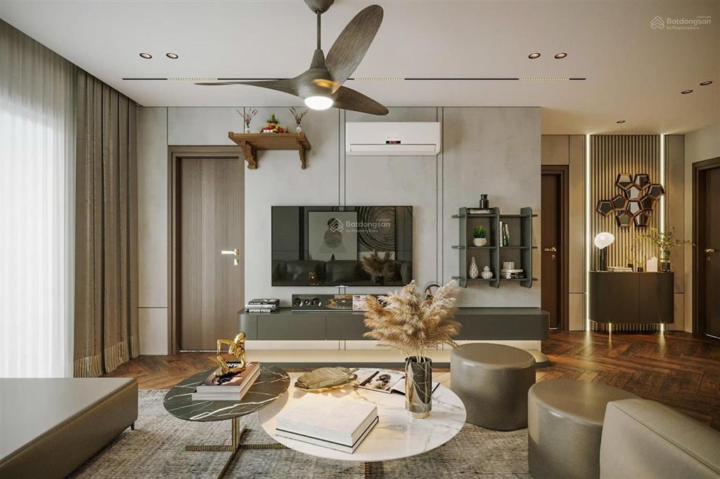 Chính chủ bán ch 3pn  3wc, dt 128m2, căn góc, tầng trung, ban công đn, giá 8,1tỷ,  0523 681 ***