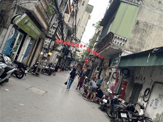 Nhỉnh 1 tỷ  thửa đất đẹp  trung tâm đống đa  sổ riêng  chừng 30m ra mặt phố.