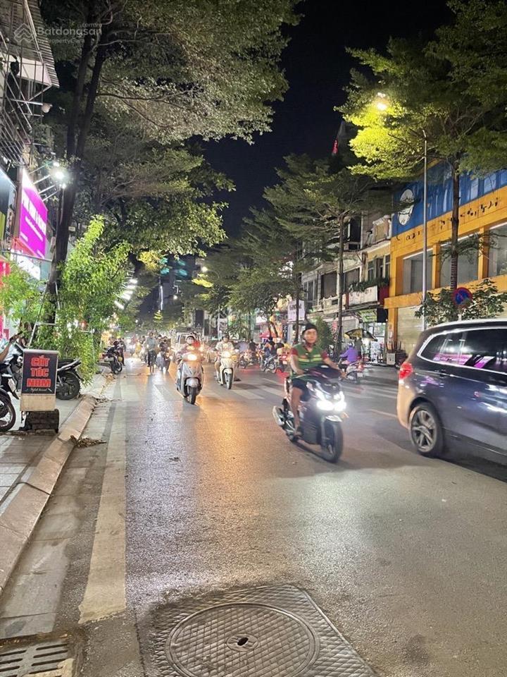 Bán đất khâm thiên gần ngã 7 ô chợ dừa mặt tiền 12m 9.6 tỉ