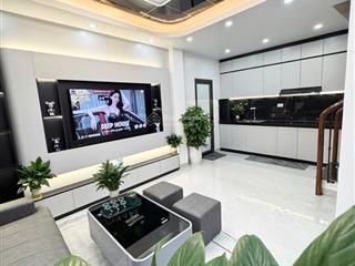Xách vali về ở ngay  lô góc khâm thiên  nhà mới 100%  5 tầng  3 ngủ + full nội thất!