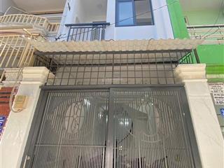 Bán nhà sát mặt tiền đường nguyễn xí  hẻm xe hơi  3 lầu có sân để xe giá 8,6 tỷ  0352 532 ***