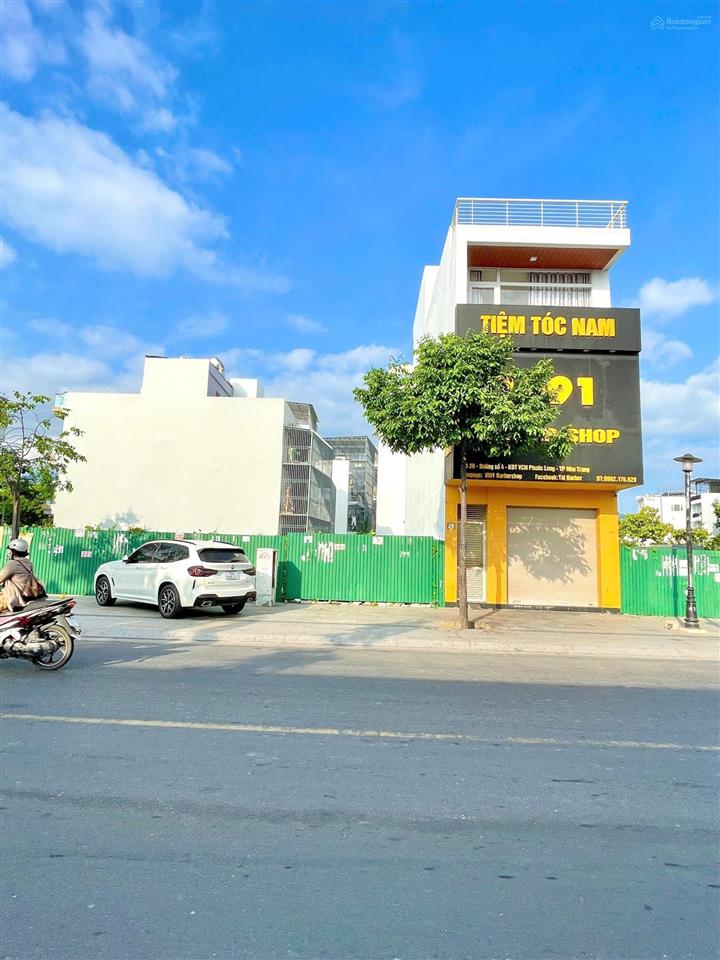 Bán đất đường thích quảng đức đoạn ngay ngã 4 đường số 22  kđt vcn phước long 1, p nam nha trang