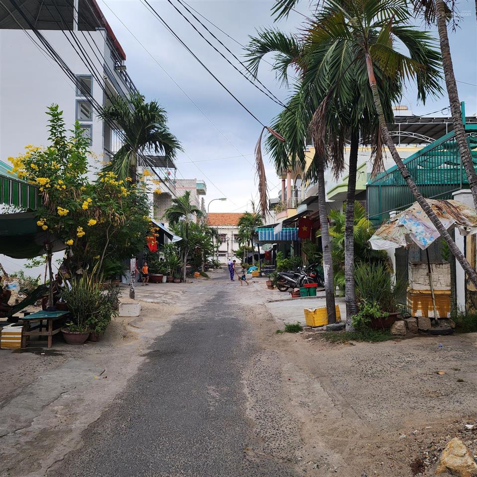 Bán nhà đường phan huy ích, kdc hòn rớ 1, phước đồng, phường nam nha trang giá chỉ 3 tỷ 5