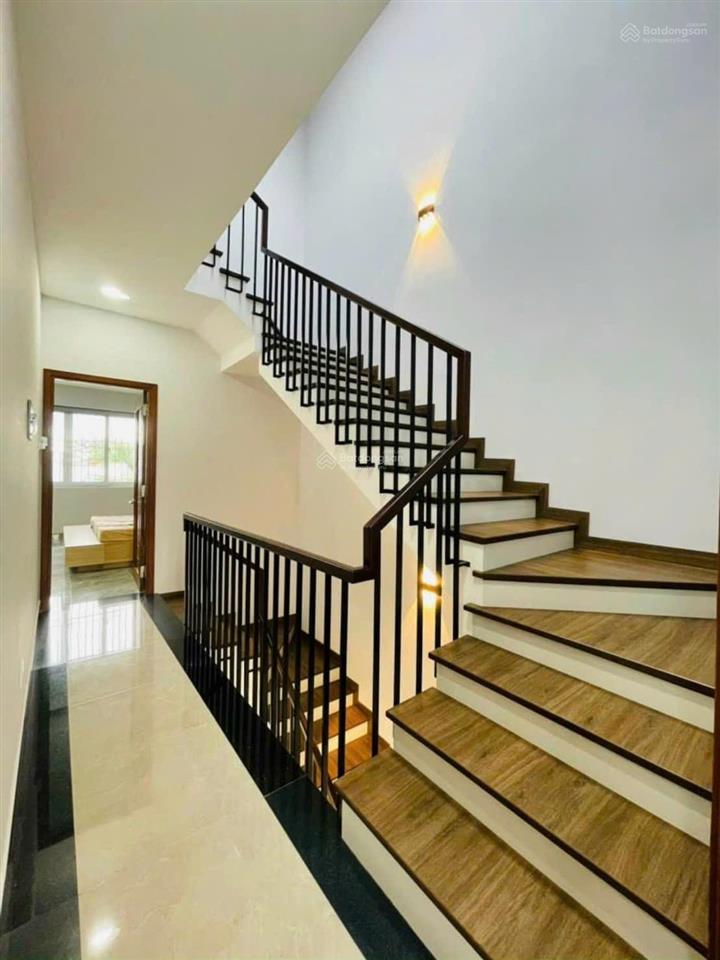 Bán nhà 3 tầng kđt vcn phước long 1 đối diện công viên đã có sổ hồng hoàn công, giá 9 tỷ 650