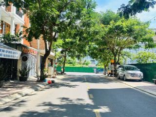Bán căn nhà mới siêu đẹp kđt hà quang 2 phước hải tpnha trang giá bán 9,7 tỷ ( thương lượng nhẹ)