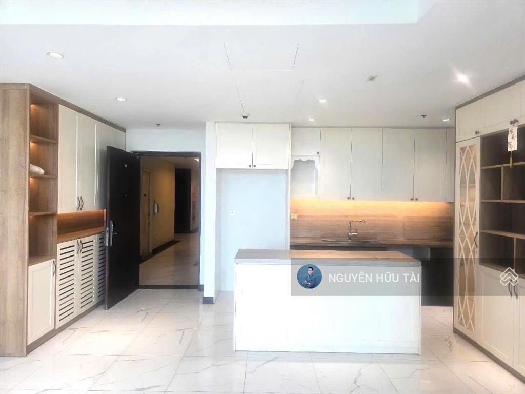 Cho thuê 2pn không nội thất empire city