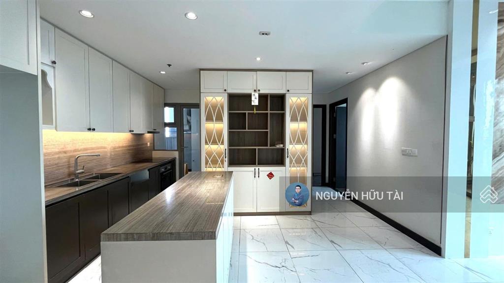 Cho thuê 2pn không nội thất empire city