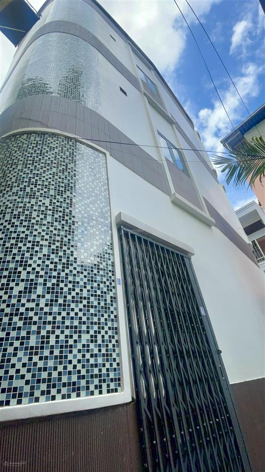 Căn góc lý thái tổ p.9 q.10 29m 3 tầng 4pn 3wc 5.88 tỷ