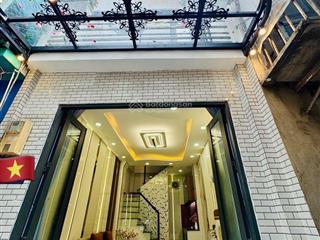 Nhà xinh lung linh cách mạng tháng 8, q.3 vào ở ngay! chỉ 4 tỷ hơn